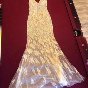 Beautiful size 8 Jovani Prom/Evening Gown